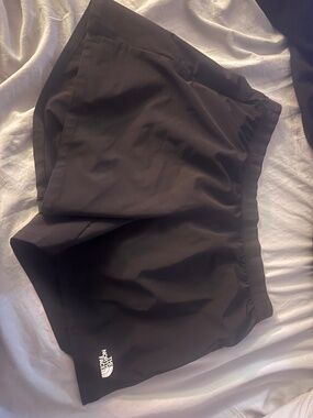 North face women’s shorts size large